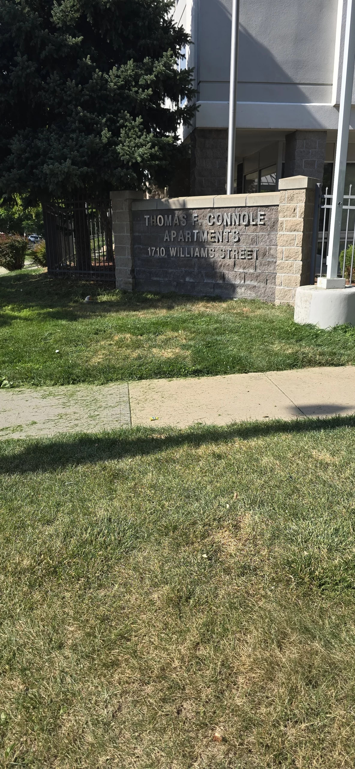 1000023011